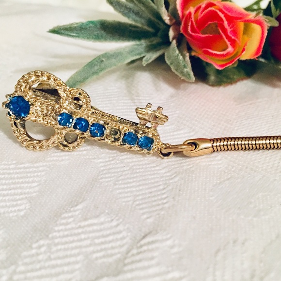 🎸Vintage Blue Rhinestone Guitar Key Chain🎸 - Picture 2 of 6